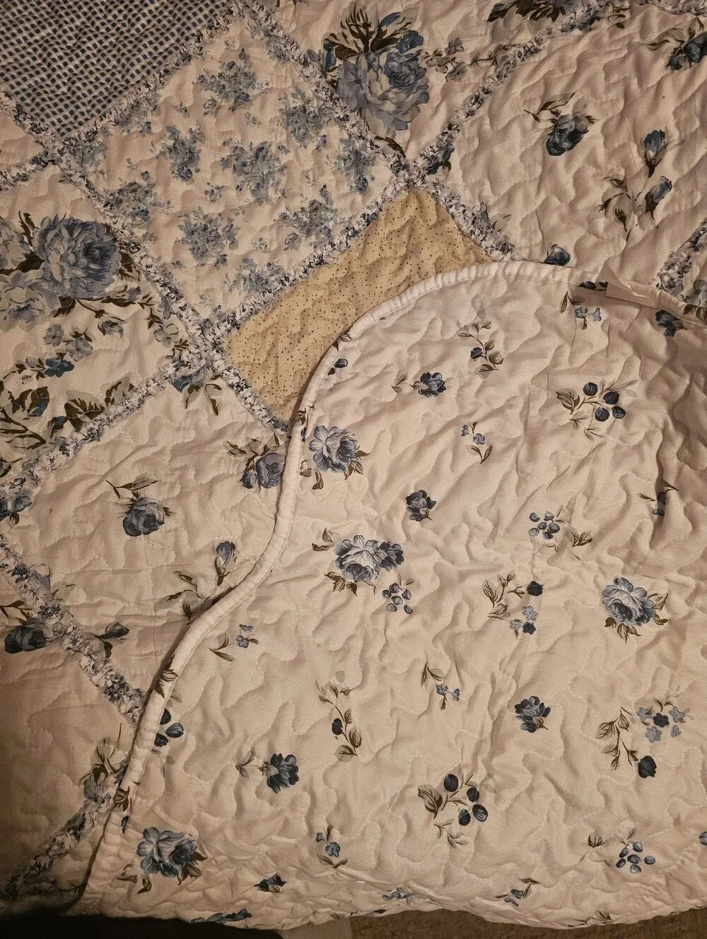 Floral Patchwork Bedspread - Blue and Cream